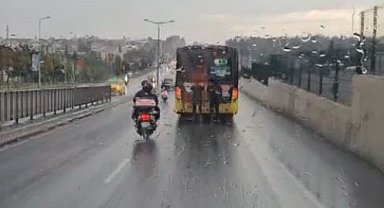 Eyüpsultan'da patenli gençlerin tehlikeli yolculuğu