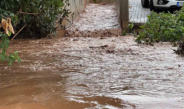Fethiye sağanak yağışa teslim oldu