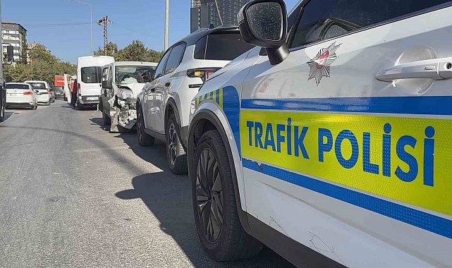 Gaziantep'te 4 aracın karıştığı zincirleme kazada 7 kişi yaralandı