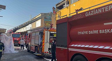 Gaziantep'te gıda işletmesindeki yangın söndürüldü