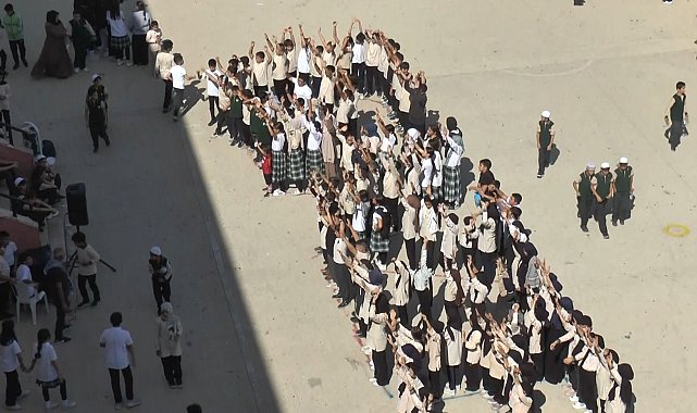Gaziantep'te öğrencilerden Gazze'ye koreografili destek