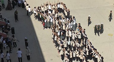 Gaziantep'te öğrencilerden Gazze'ye koreografili destek