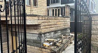 Gebze 14 yaşındaki çocuğun üzerine beton korkuluk düştü