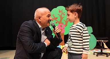 Gebze'de Başkan Büyükgöz'den miniklere sürpriz