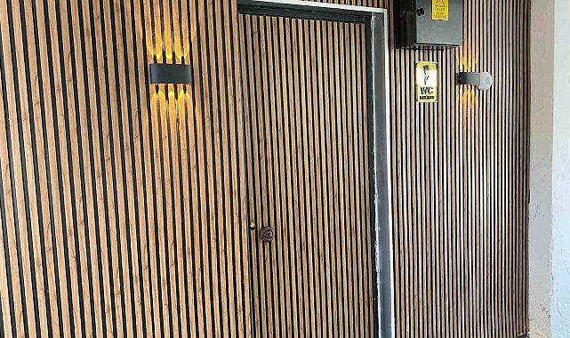 Gediz'de şehir merkezindeki umumi tuvaletler yenileniyor
