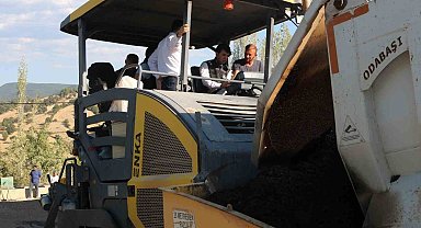 Gediz'in Arıca köyünde yıllardır beklenen yol tamamlandı
