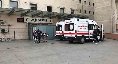 Genç kadın evinin camından düşerek ağır yaralandı