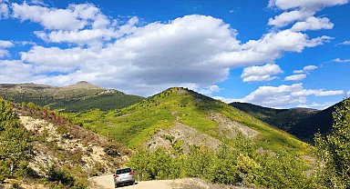 Gümüşhane'de sonbahar renkleri kendini göstermeye başladı