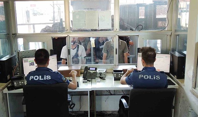 Habur Sınır Kapısı'nda 9 ayda 788 firari yakalandı