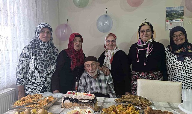 Hacı Hasan Dede'nin 95. yaş gününü böyle kutladılar