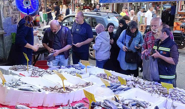 Hamside fiyat yarıya düştü, tezgahlarda yoğun ilgi