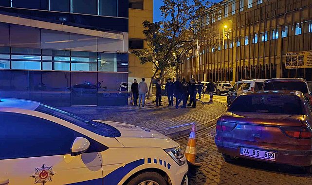 Hastane önünde kendini vurdu