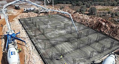 Hatay Büyükşehir Belediyesi, Yukarıokçular Mahallesi'nde çok amaçlı salon inşaatına başladı