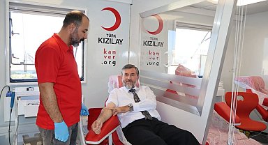 Hatay müftülüğü ve Kızılay iş birliğinde kan bağış kampanyası düzenledi