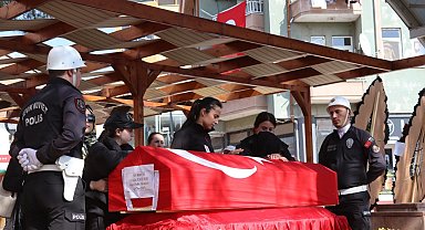 Hayatını kaybeden polis memuru son yolculuğuna uğurlandı