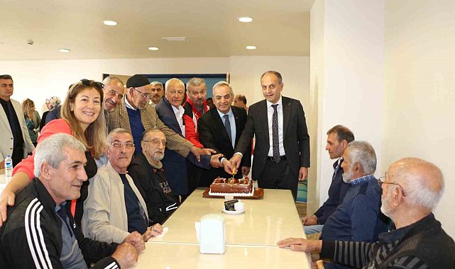 İl Sağlık Müdürü Gecekuşu, huzurevi sakinleriyle bir araya geldi