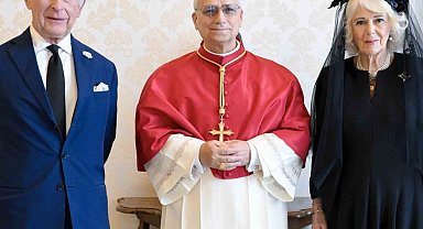 İngiltere Kralı ile Papa 491 yıl sonra ilk kez birlikte dua etti