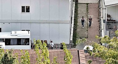 İrem Derici nişan gününde Adli Tıp Kurumu'nda böyle görüntülendi