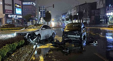 Işık ihlali kazayı beraberinde getirdi