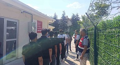 Isparta'da 81 yabancı uyruklu düzensiz göçmen yakalandı