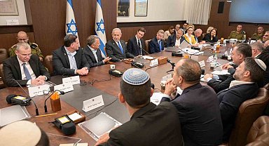 İsrail hükümeti Gazze Şeridi'nde kalıcı barış sağlanmasını öngören Gazze Planı'nın ilk aşamasını onayladı