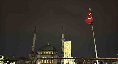 İstanbul'da sağanak yağış gece boyu etkili oldu