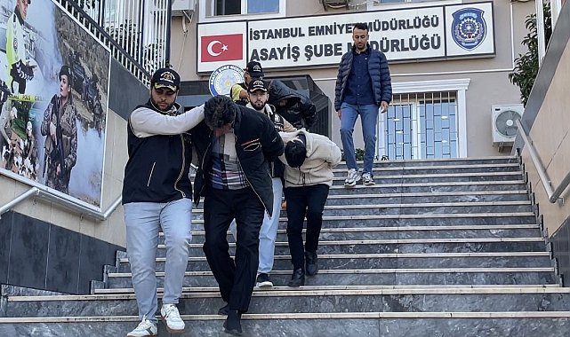 İstanbul'da turistin parasını "tırnakçılık" yöntemiyle çaldılar