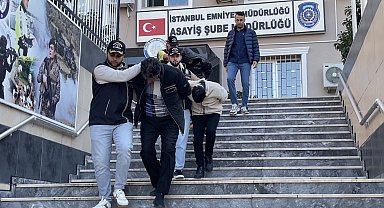 İstanbul'da turistin parasını "tırnakçılık" yöntemiyle çaldılar