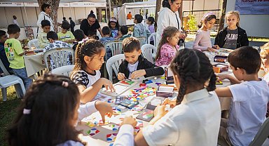 İzmir Bornova'da kitapların ışığında kültür şöleni