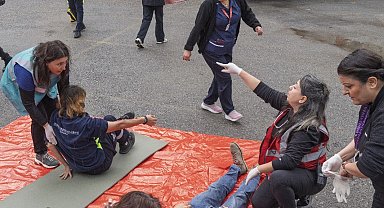 İzmir Büyükşehir'den afete hazırlık tatbikatı