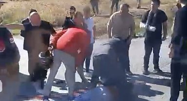 İzmir'de otomobil ile motosiklet çarpıştı: 15 yaşındaki sürücü hayatını kaybetti