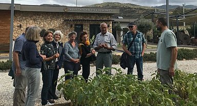 İzmir'de Efes Tarlası Yaşam Köyü'ne uluslararası ilgi büyüyor