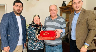 İzmit Belediyesinden Kıbrıs Gazilerine anlamlı ziyaret