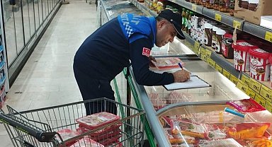 İzmit'te raf tarihi geçmiş ürünlere geçit yok!