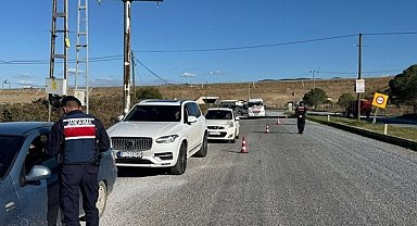 Jandarma düzensiz göçle mücadeleyi sürdürüyor