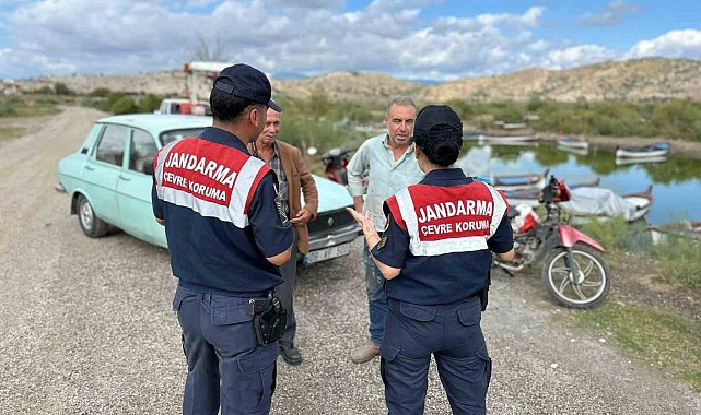 Jandarmadan Bafa Gölü'nde çevre denetimi