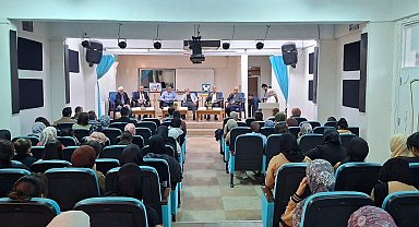 Kahta'da "İmam Hatipliler Haftası" paneli düzenlendi