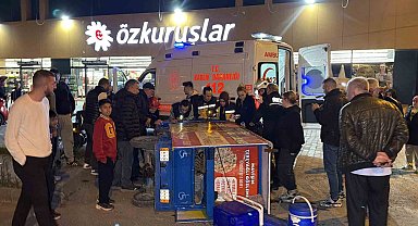 Kaldırıma çarpıp devrilen elektrikli araçtaki 1 kişi yaralandı