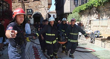 Kaleiçi'nde 2 kişinin öldüğü otel yangını davasında bilirkişi raporu beklenecek