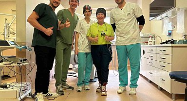 Karabük'te 16 yaşındaki hastaya doğal diş nakli yapıldı