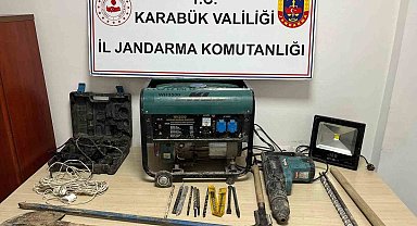 Karabük'te kaçak kazı yapan 4 kişi suçüstü yakalandı