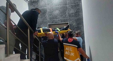 Karaman'da bir kat aşağıya düşen asansördeki şahıs yaralandı
