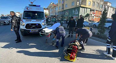 Karaman'da otomobilin çarptığı kadın yaralandı