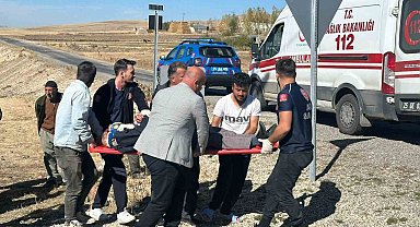 Karayazı'da trafik kazası: 1 yaralı