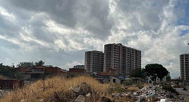 Karşıyaka Belediyesi'nde grevciler sürgün edildi