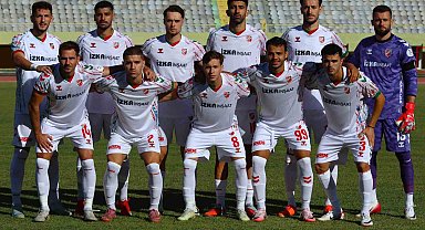 Karşıyaka, kayıpsız bir şekilde yoluna devam ediyor