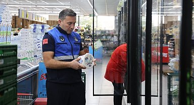 Kartepe'deki marketlerde son kullanma tarihi ve fiyat etiketi denetimi