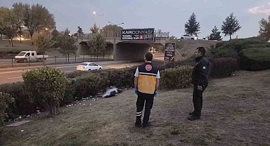 Kavşakta bulunan cansız bedenin kimliği tespit edildi