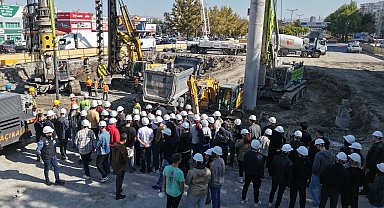 Kayseri Büyükşehir şantiyelerini inşaat öğrencileri için açtı