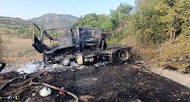 Kaza yapan tır yanarak kül oldu